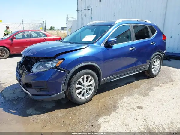 KNMAT2MV8HP507065 2017 NISSAN ROGUE - Image 2