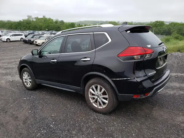 KNMAT2MV8HP517479 2017 NISSAN ROGUE - Image 2
