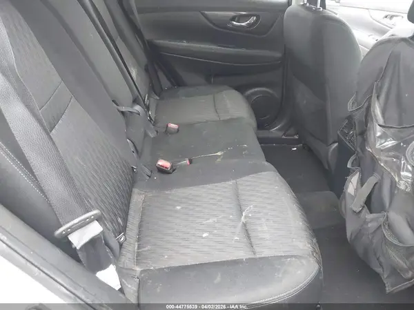 KNMAT2MV8HP523900 2017 NISSAN ROGUE - Image 8