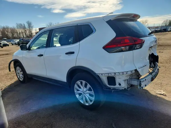 KNMAT2MV8HP529874 2017 NISSAN ROGUE - Image 2