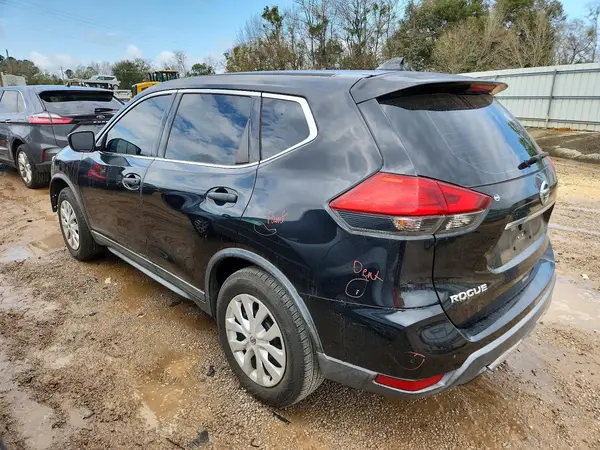KNMAT2MV8HP532192 2017 NISSAN ROGUE - Image 2