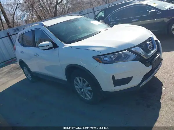 KNMAT2MV8HP532418 2017 NISSAN ROGUE - Image 1