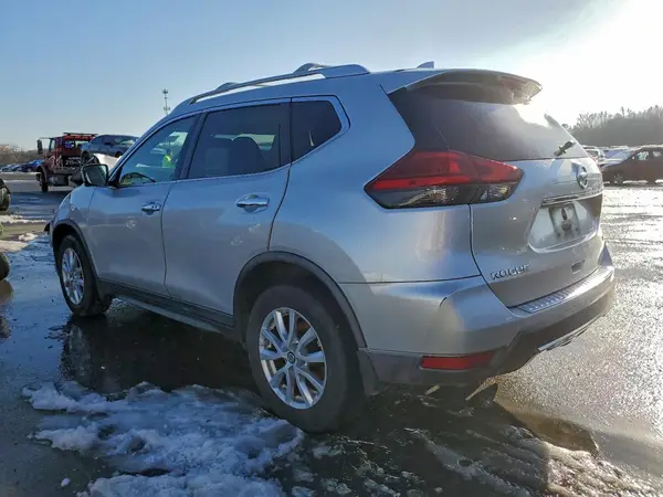 KNMAT2MV8HP539255 2017 NISSAN ROGUE - Image 2
