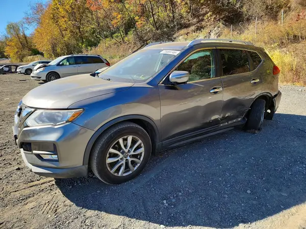 KNMAT2MV8HP540504 2017 NISSAN ROGUE - Image 1