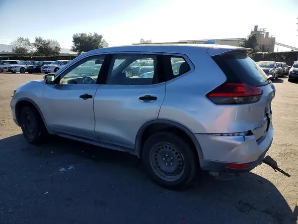 KNMAT2MV8HP555021 2017 NISSAN ROGUE - Image 2