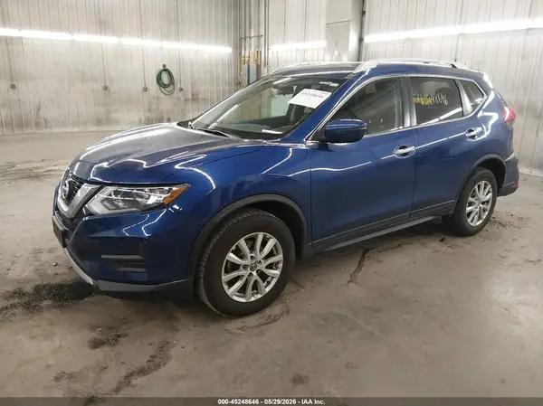 KNMAT2MV8HP557836 2017 NISSAN ROGUE - Image 2