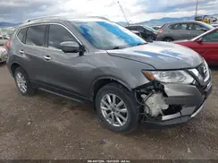 KNMAT2MV8HP558114 2017 NISSAN ROGUE