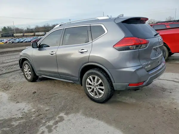 KNMAT2MV8HP567914 2017 NISSAN ROGUE - Image 2