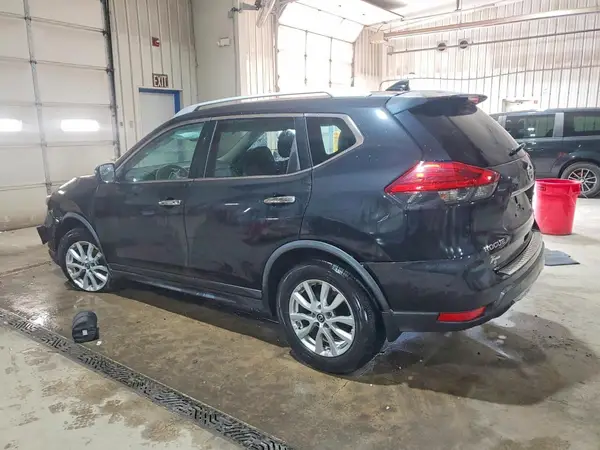 KNMAT2MV8HP569081 2017 NISSAN ROGUE - Image 2