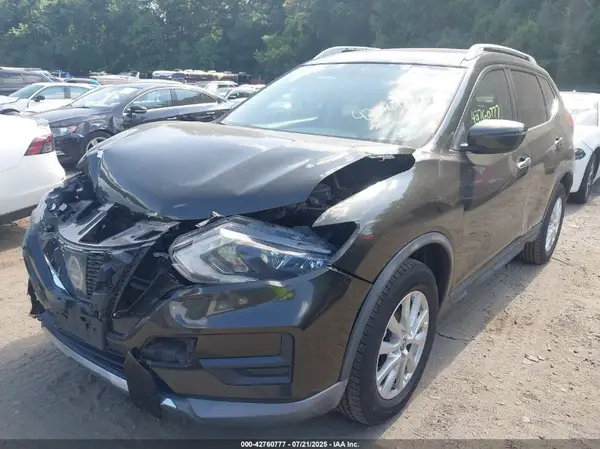 KNMAT2MV8HP574961 2017 NISSAN ROGUE - Image 2