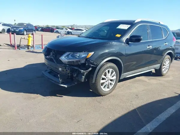KNMAT2MV8HP575205 2017 NISSAN ROGUE - Image 2