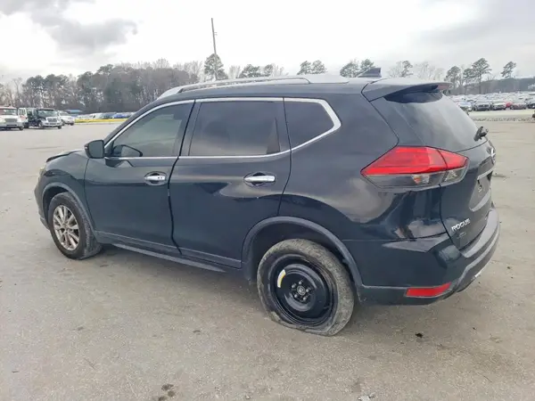 KNMAT2MV8HP576015 2017 NISSAN ROGUE - Image 2