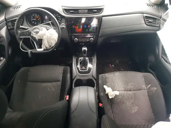 KNMAT2MV8HP576015 2017 NISSAN ROGUE - Image 8