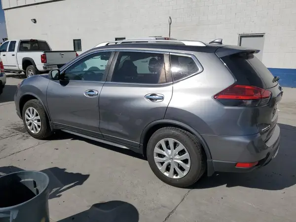 KNMAT2MV8HP579948 2017 NISSAN ROGUE - Image 2