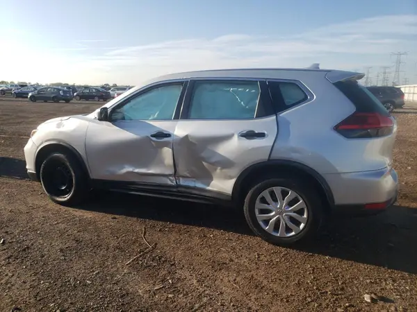 KNMAT2MV8HP585779 2017 NISSAN ROGUE - Image 2