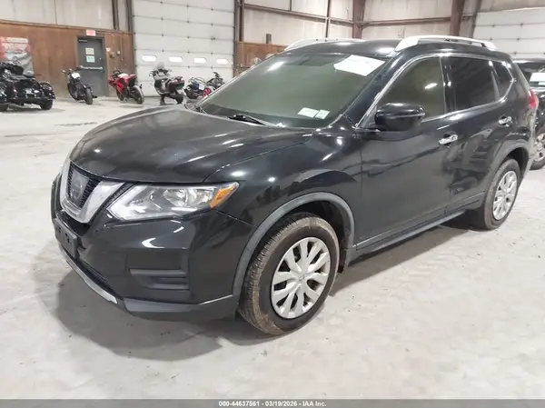 KNMAT2MV8HP587340 2017 NISSAN ROGUE - Image 2