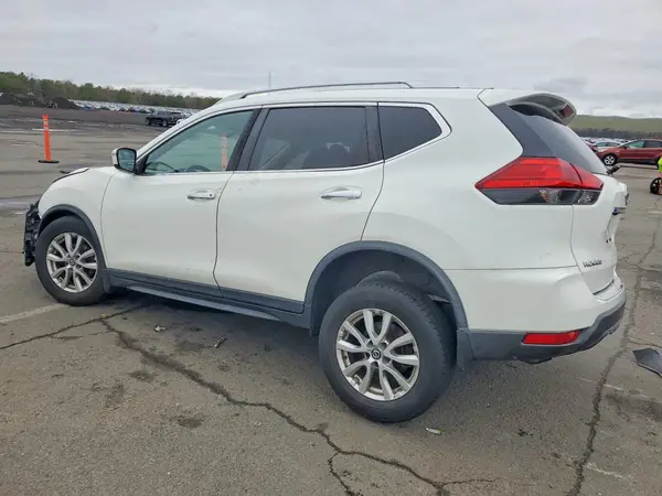 KNMAT2MV8HP594546 2017 NISSAN ROGUE - Image 2