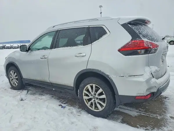 KNMAT2MV8HP595907 2017 NISSAN ROGUE - Image 2