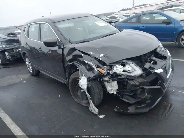 KNMAT2MV8HP599956 2017 NISSAN ROGUE - Image 1