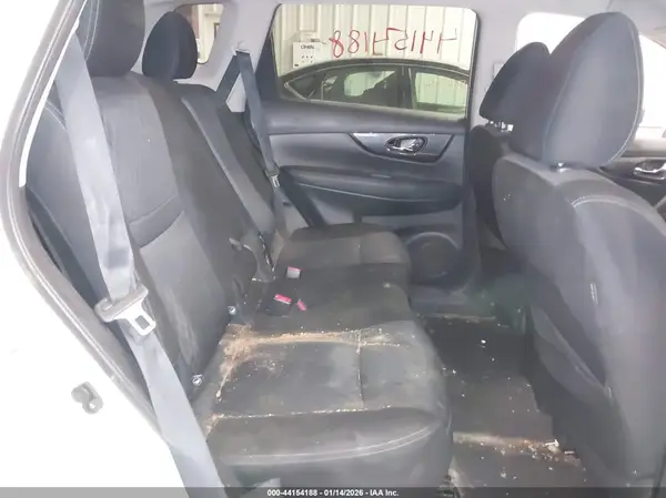 KNMAT2MV8HP604668 2017 NISSAN ROGUE - Image 8
