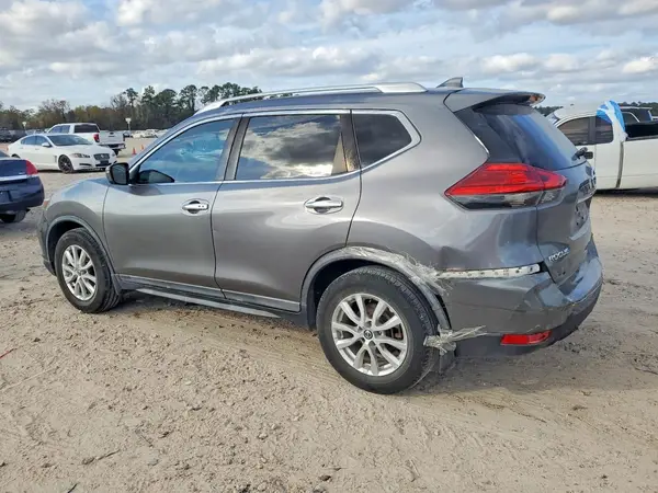 KNMAT2MV8HP607277 2017 NISSAN ROGUE - Image 2