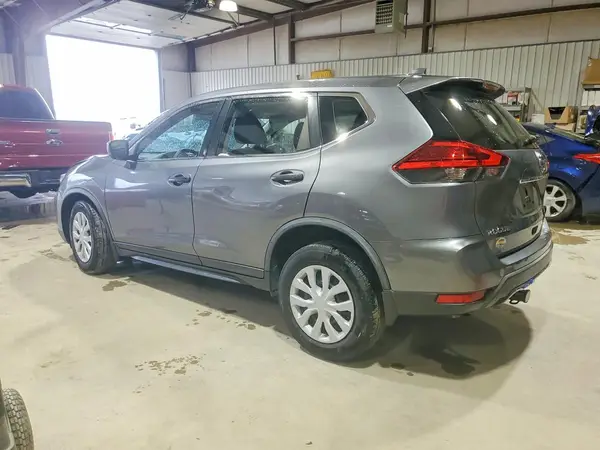 KNMAT2MV8HP609398 2017 NISSAN ROGUE - Image 2