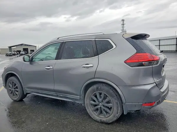 KNMAT2MV8HP611720 2017 NISSAN ROGUE - Image 2
