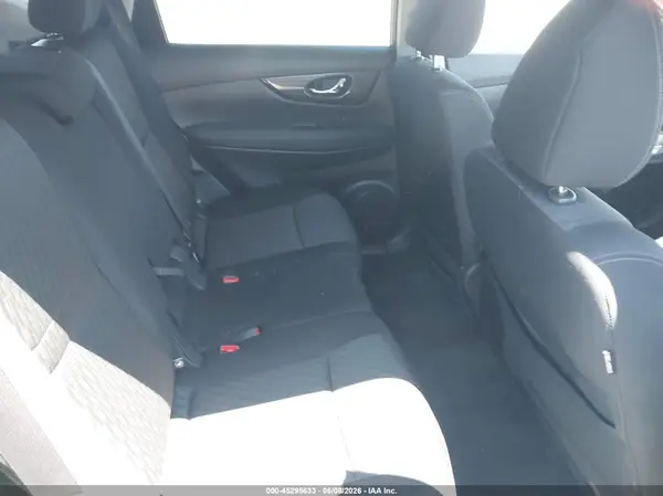 KNMAT2MV8HP611944 2017 NISSAN ROGUE - Image 8