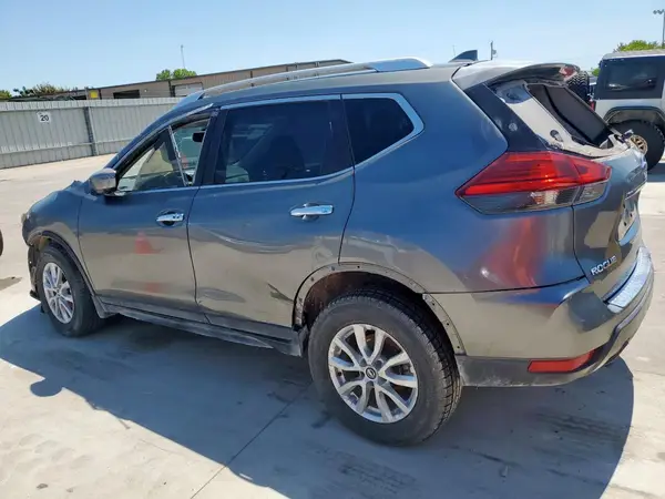 KNMAT2MV8HP612365 2017 NISSAN ROGUE - Image 2