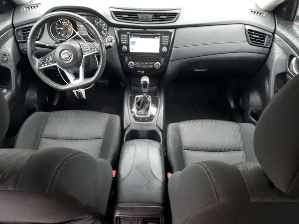 KNMAT2MV8HP612575 2017 NISSAN ROGUE - Image 8