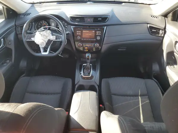 KNMAT2MV8HP615136 2017 NISSAN ROGUE - Image 8