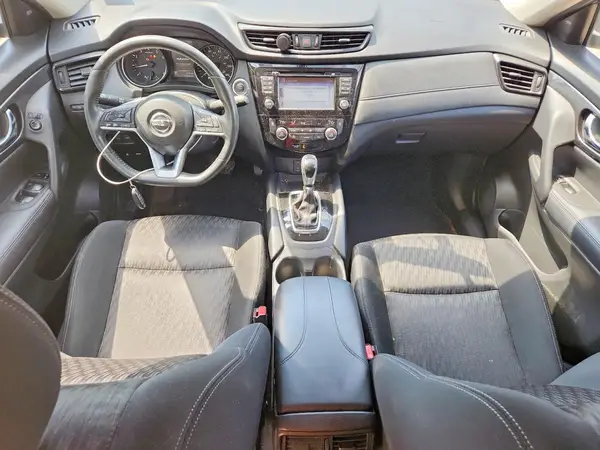 KNMAT2MV8HP618330 2017 NISSAN ROGUE - Image 8