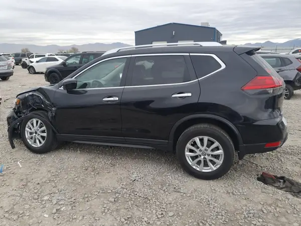 KNMAT2MV8HP619123 2017 NISSAN ROGUE - Image 2