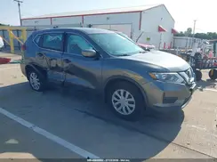 KNMAT2MV8JP505614 2018 NISSAN ROGUE