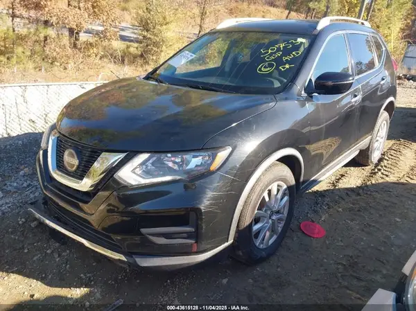 KNMAT2MV8JP507539 2018 NISSAN ROGUE - Image 2
