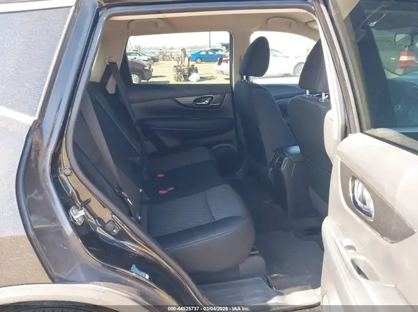 KNMAT2MV8JP509503 2018 NISSAN ROGUE - Image 8