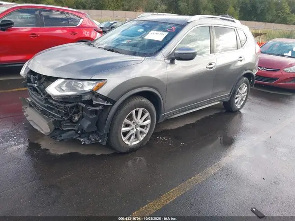 KNMAT2MV8JP510134 2018 NISSAN ROGUE - Image 2