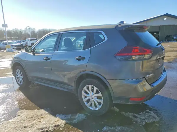 KNMAT2MV8JP512370 2018 NISSAN ROGUE - Image 2