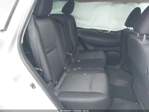 KNMAT2MV8JP515849 2018 NISSAN ROGUE - Image 8