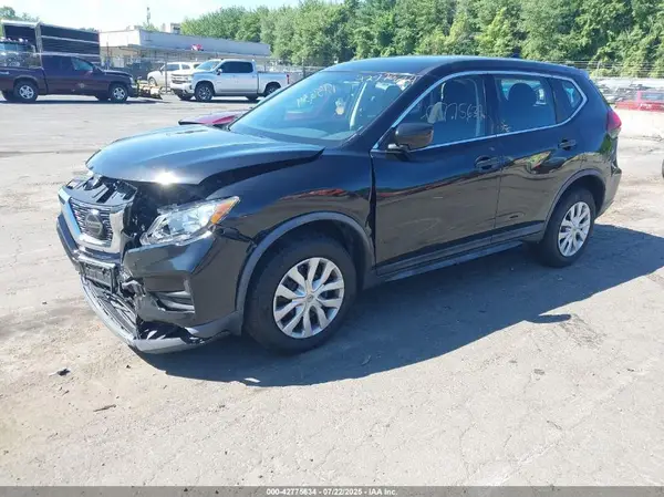 KNMAT2MV8JP515902 2018 NISSAN ROGUE - Image 2