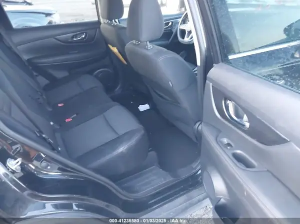 KNMAT2MV8JP519383 2018 NISSAN ROGUE - Image 8