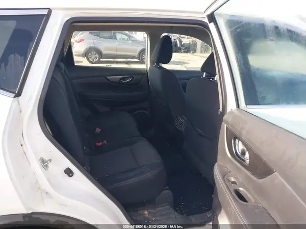 KNMAT2MV8JP524437 2018 NISSAN ROGUE - Image 8