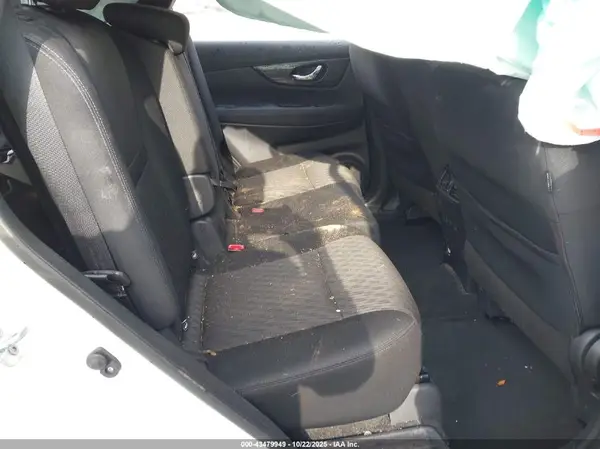 KNMAT2MV8JP525443 2018 NISSAN ROGUE - Image 8