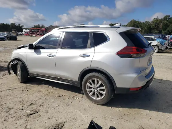 KNMAT2MV8JP528813 2018 NISSAN ROGUE - Image 2