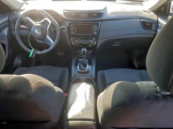 KNMAT2MV8JP529007 2018 NISSAN ROGUE - Image 8