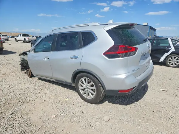 KNMAT2MV8JP530321 2018 NISSAN ROGUE - Image 2