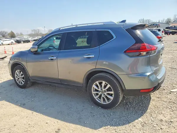 KNMAT2MV8JP531372 2018 NISSAN ROGUE - Image 2
