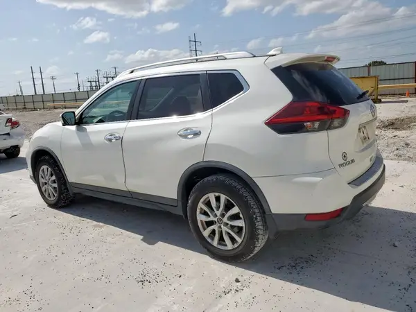 KNMAT2MV8JP532957 2018 NISSAN ROGUE - Image 2