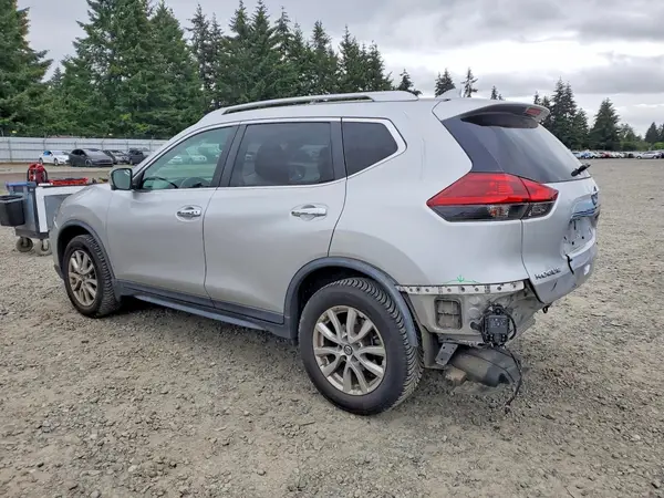 KNMAT2MV8JP536412 2018 NISSAN ROGUE - Image 2