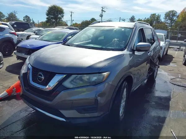KNMAT2MV8JP542341 2018 NISSAN ROGUE - Image 2